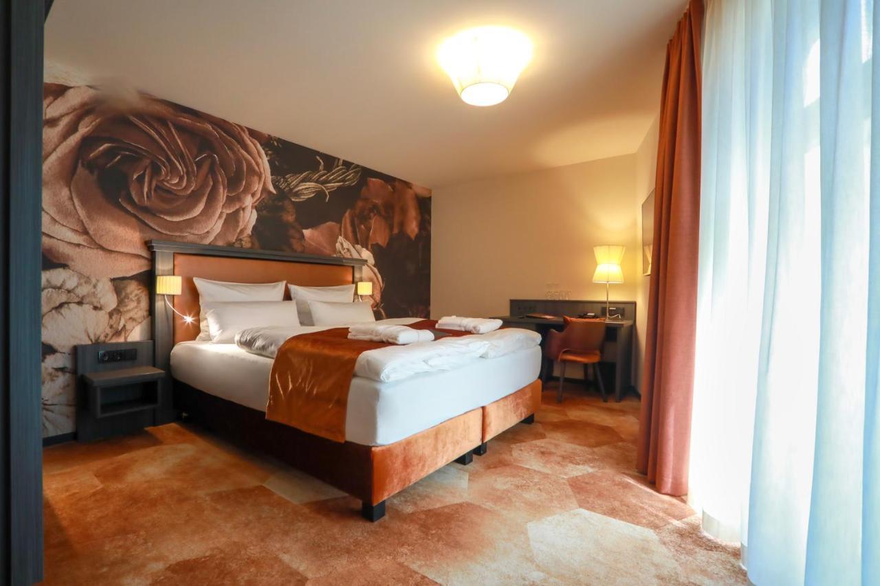 Spree. Hotel Am Hafen Lübbenau Extérieur photo