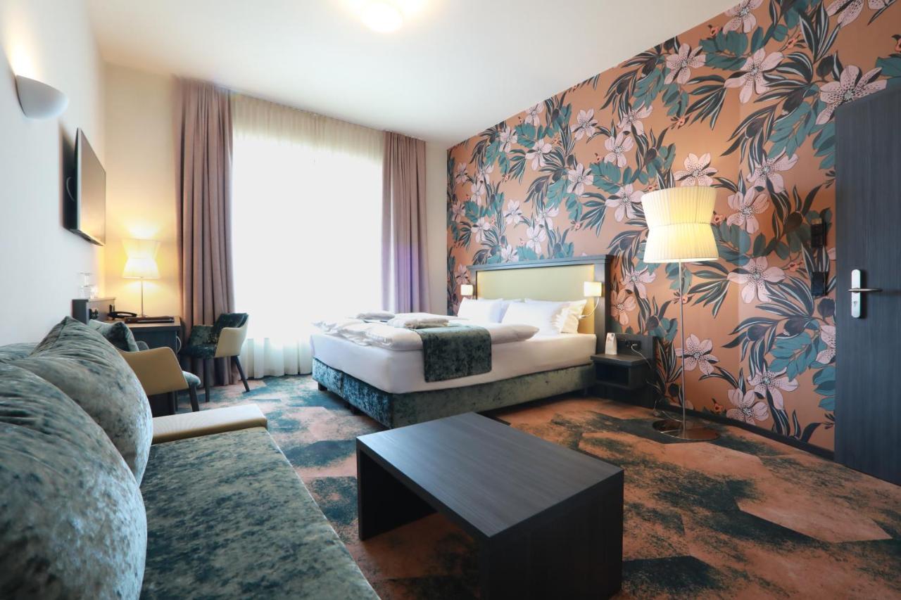 Spree. Hotel Am Hafen Lübbenau Extérieur photo