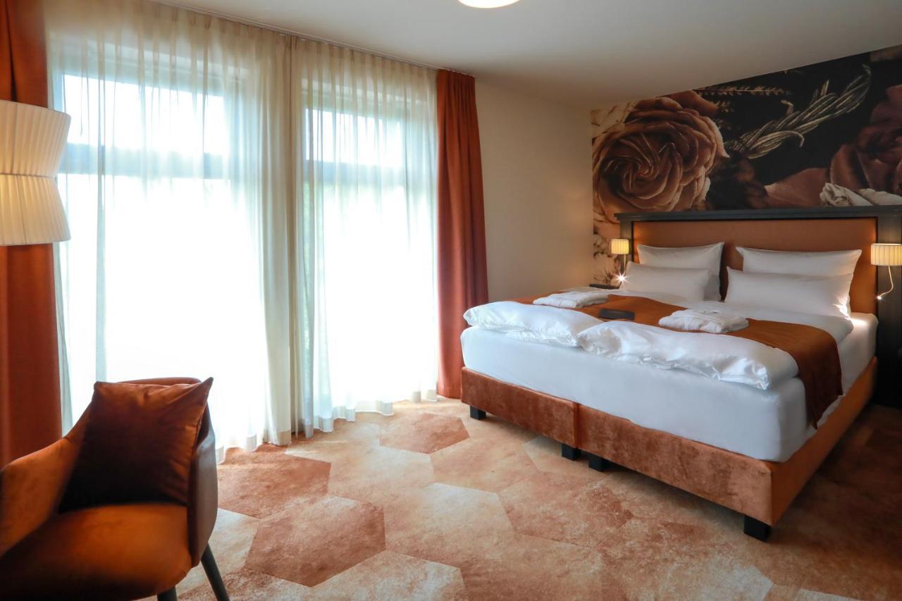Spree. Hotel Am Hafen Lübbenau Extérieur photo